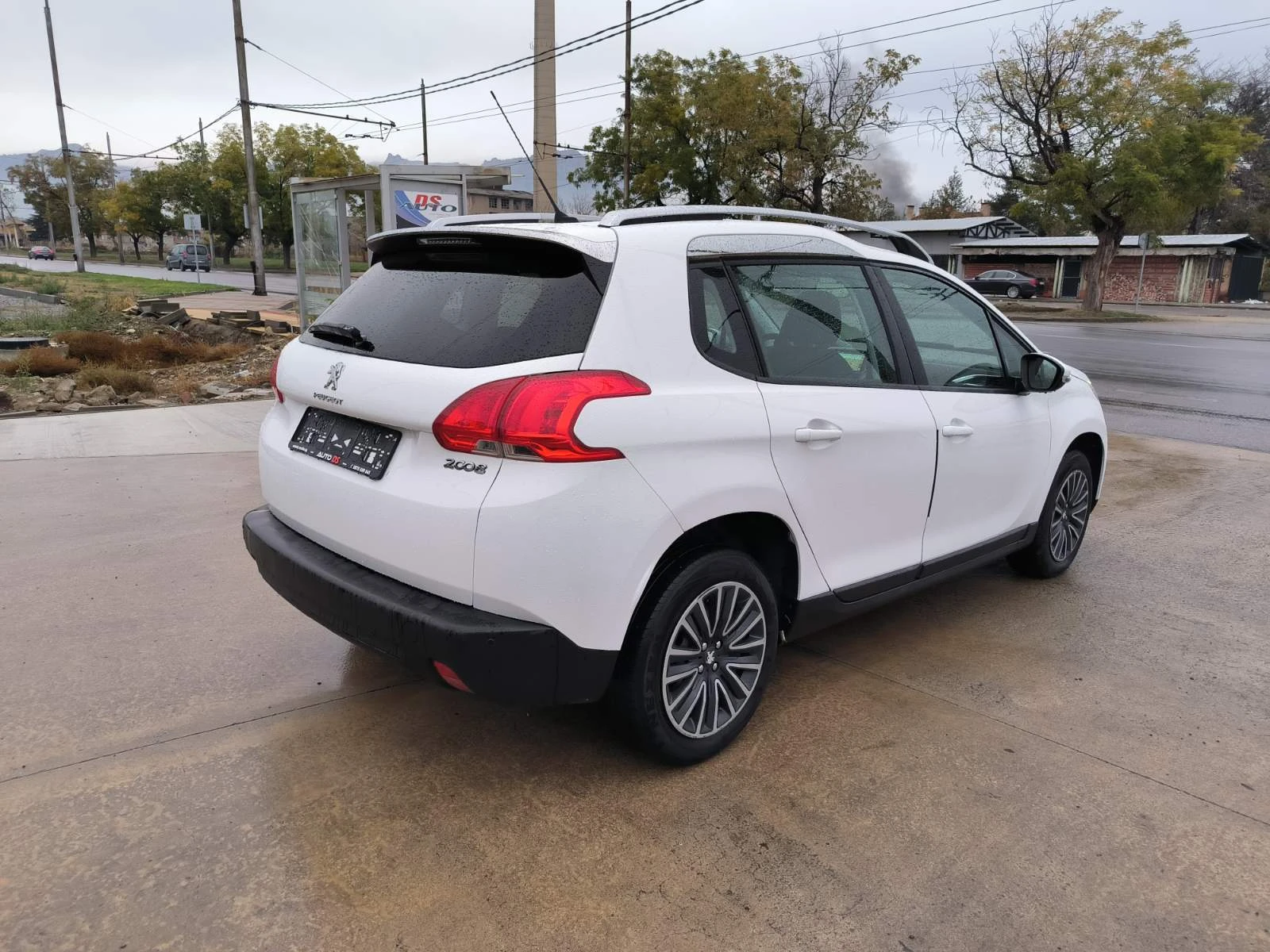 Peugeot 2008 1.6d-Navi-Panorama-Euro-5B - изображение 5