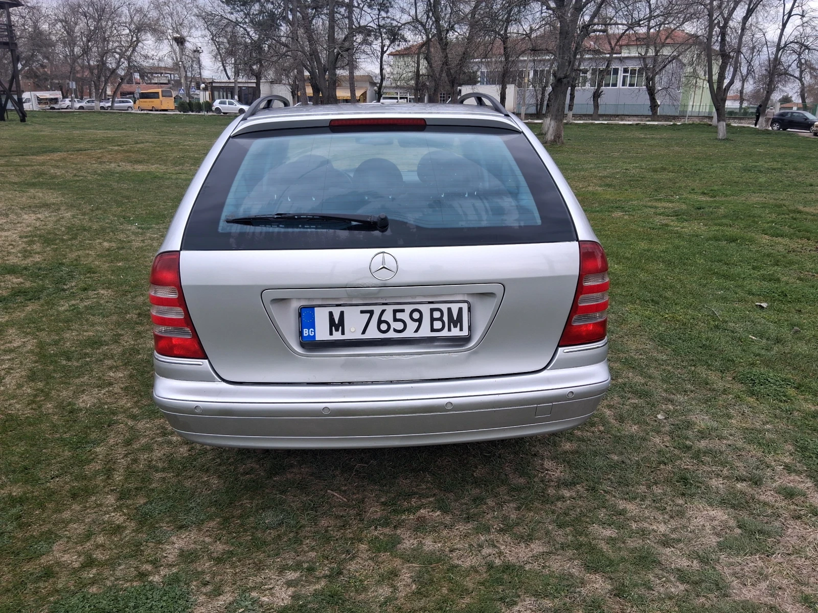 Mercedes-Benz C 240 2.6 Бензин, снимка 4 - Автомобили и джипове - 53927052