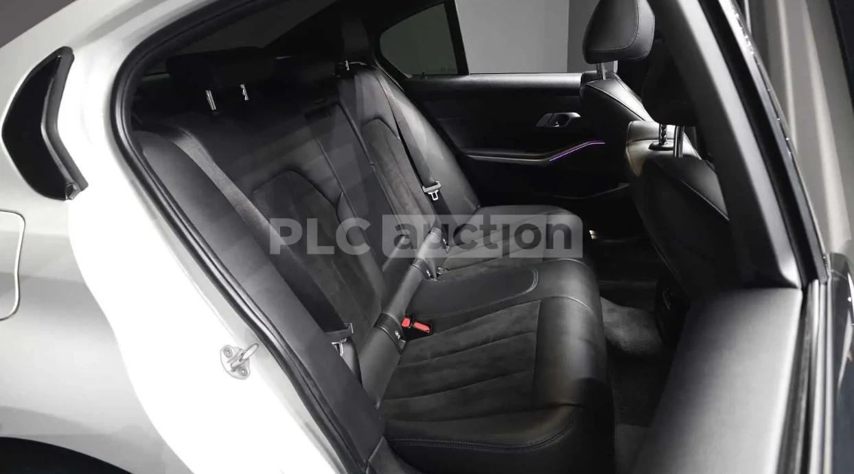 BMW 320 M package/Harman Kardon/360 КАМЕРИ/FULL!, снимка 16 - Автомобили и джипове - 54248622