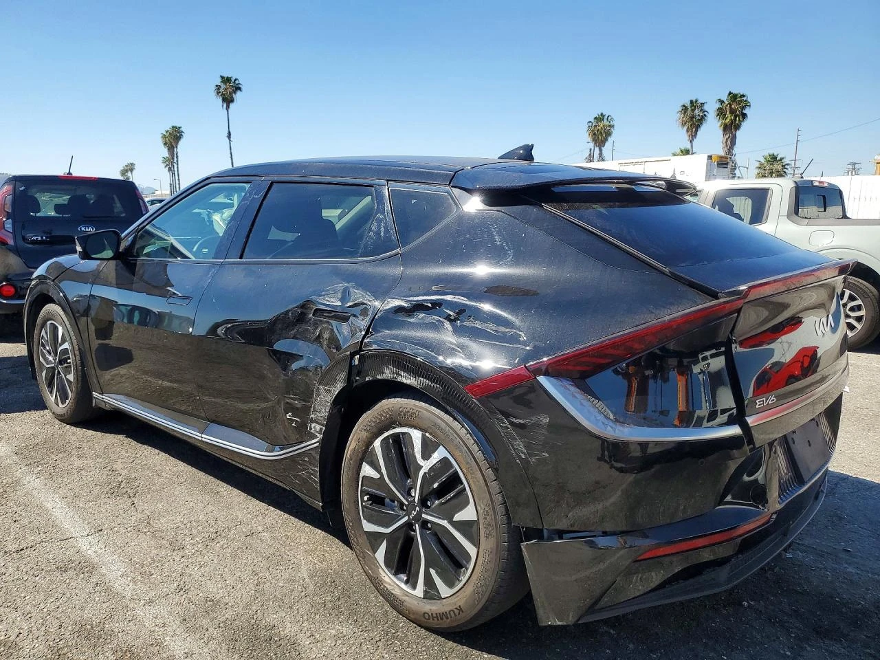 Kia EV6 0.0l Wind, снимка 2 - Автомобили и джипове - 54370163
