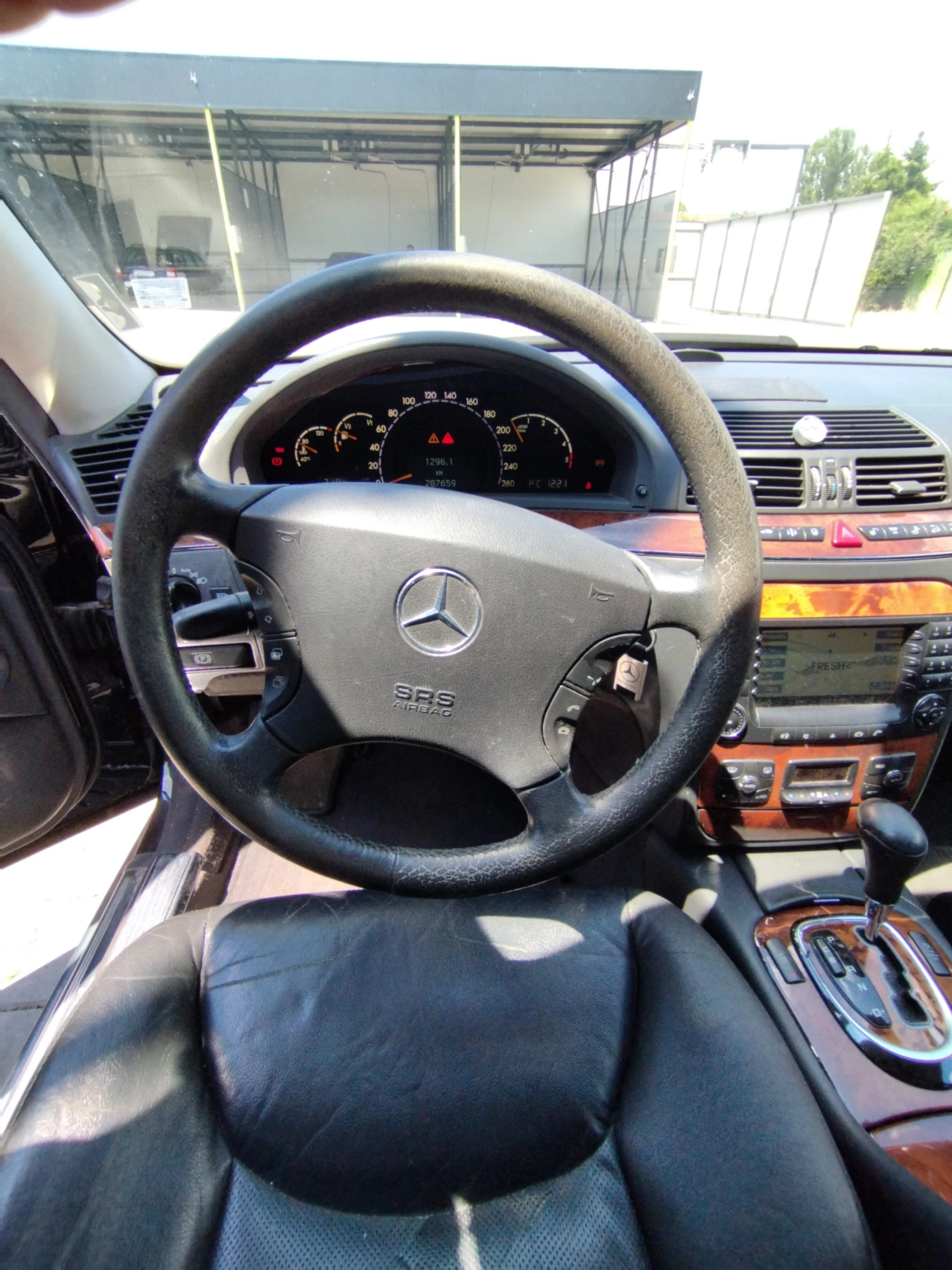 Mercedes-Benz S 320, снимка 12 - Автомобили и джипове - 54509124