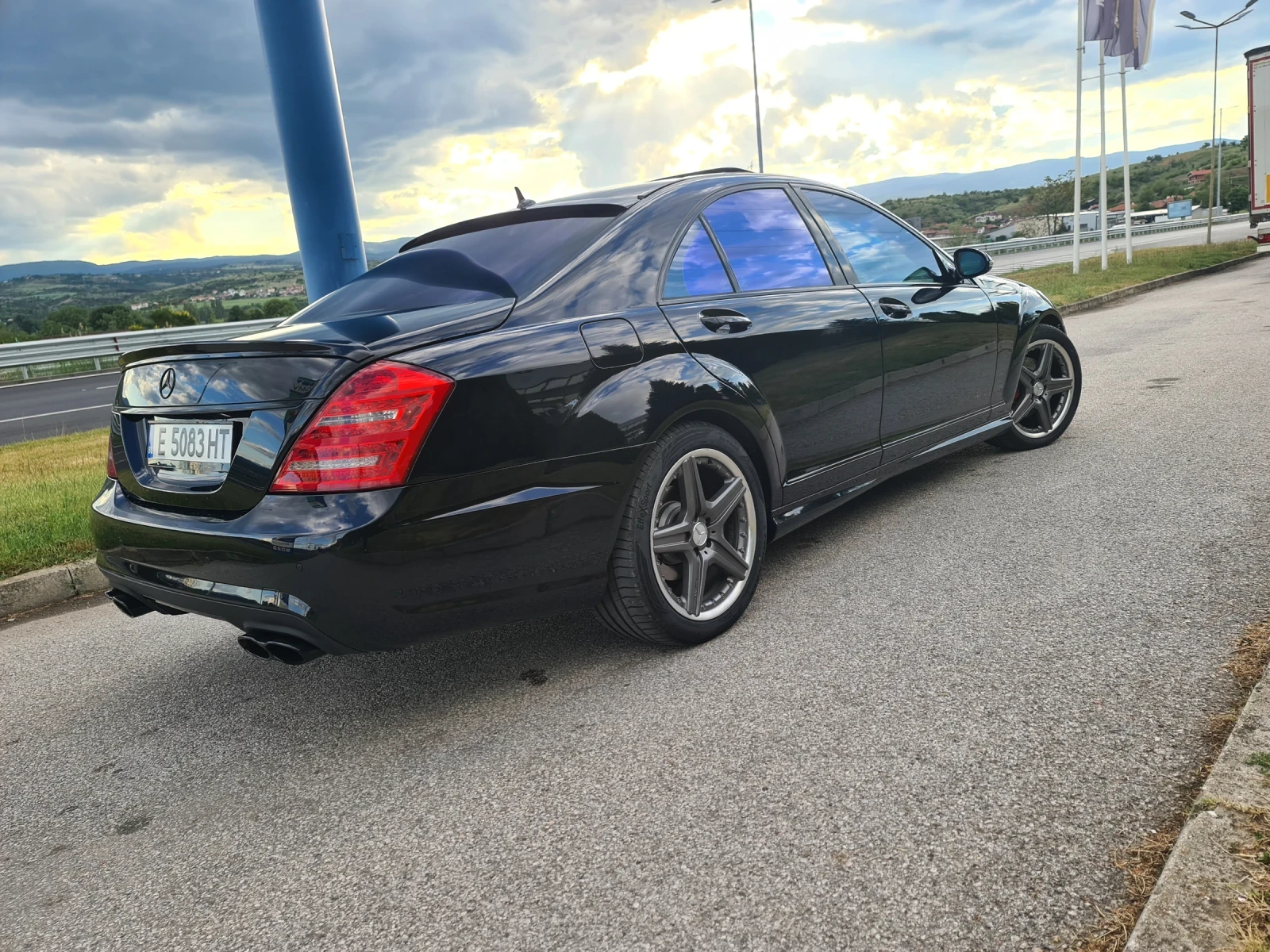 Mercedes-Benz S 320 AMG пакет, снимка 2 - Автомобили и джипове - 54568686