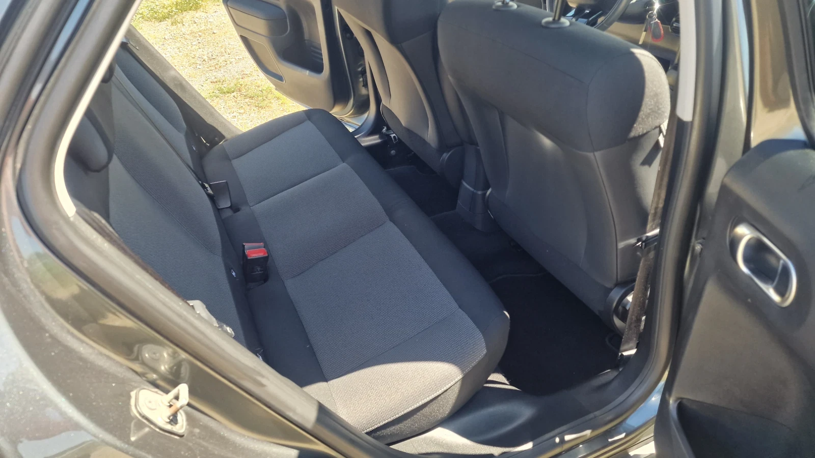 Citroen C4 Cactus 1.2T-Shine , снимка 15 - Автомобили и джипове - 54799465