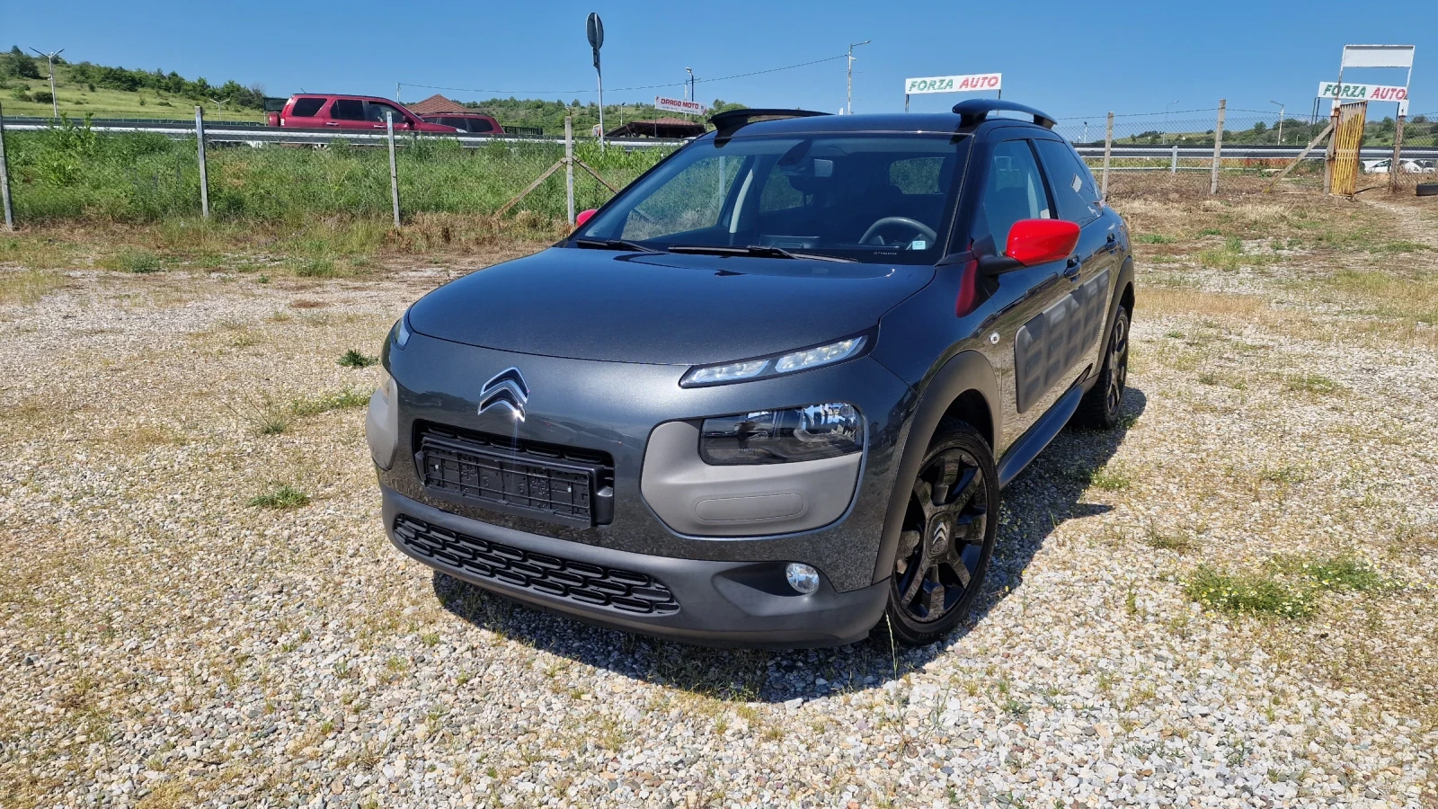 Citroen C4 Cactus 1.2T-Shine , снимка 2 - Автомобили и джипове - 54799465