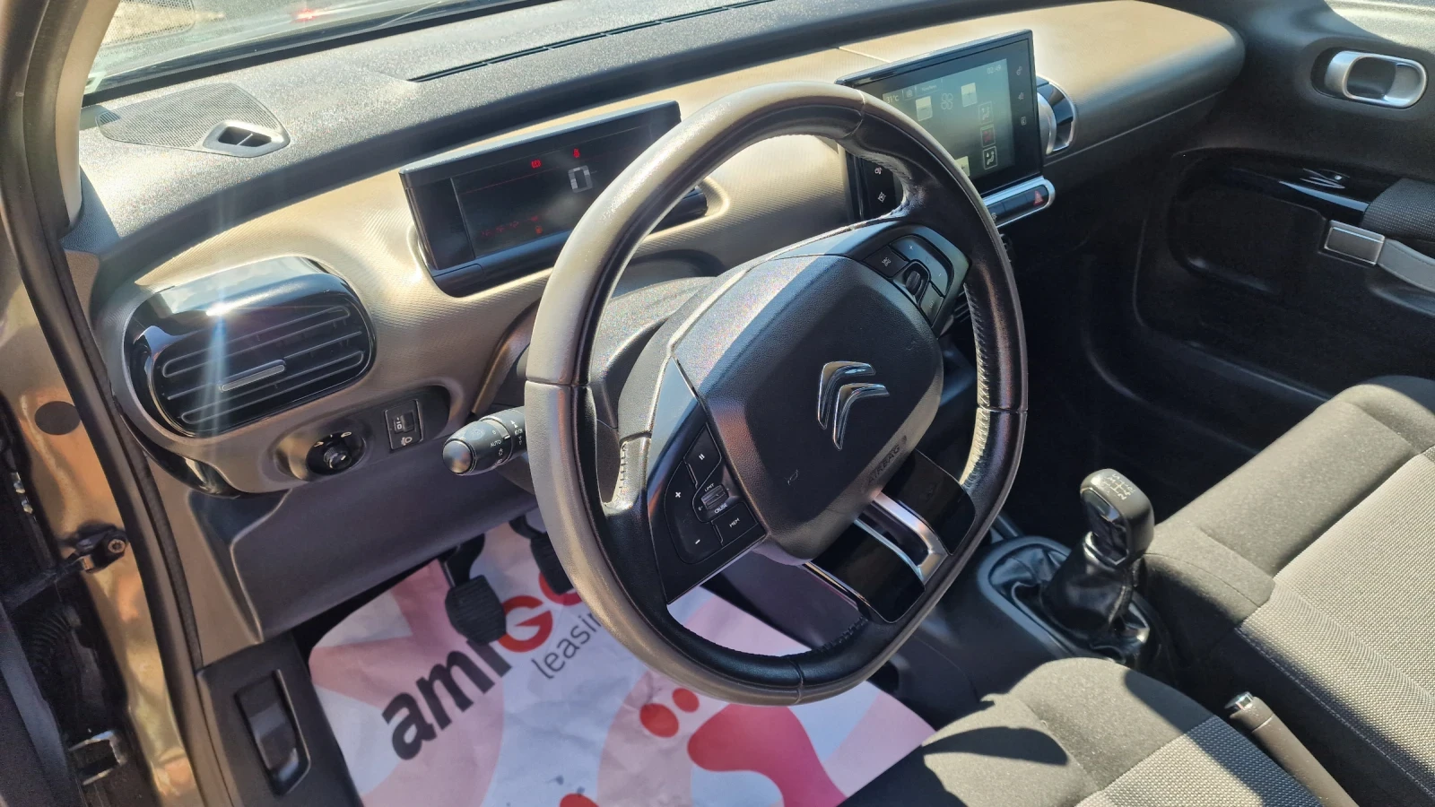 Citroen C4 Cactus 1.2T-Shine , снимка 10 - Автомобили и джипове - 54799465