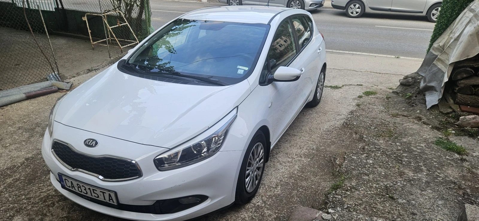 Kia Ceed 1.4 cvvt от България 169374, снимка 2 - Автомобили и джипове - 55399118