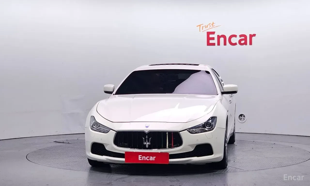 Maserati Ghibli 3.0* S* Q4* ПОДГРЕВ* ОБДУХВАНЕ* LANE* ASSIST* , снимка 3 - Автомобили и джипове - 55823037