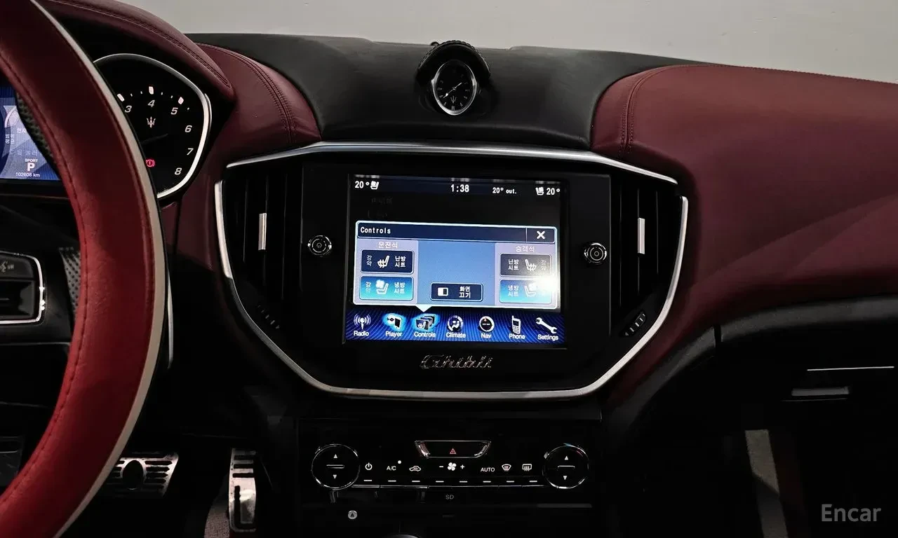 Maserati Ghibli 3.0* S* Q4* ПОДГРЕВ* ОБДУХВАНЕ* LANE* ASSIST* , снимка 9 - Автомобили и джипове - 55823037