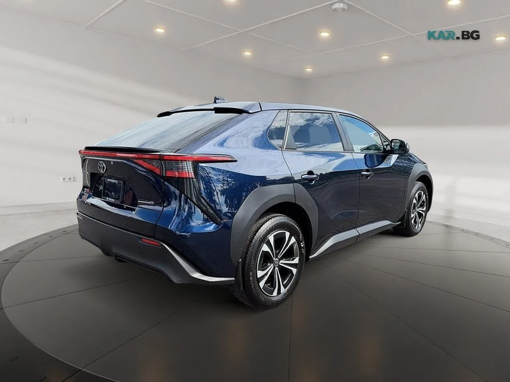 Toyota bZ4X LE* FWD* ПОДГРЕВ* КАМЕРА* KEYLESS, снимка 4 - Автомобили и джипове - 55976955