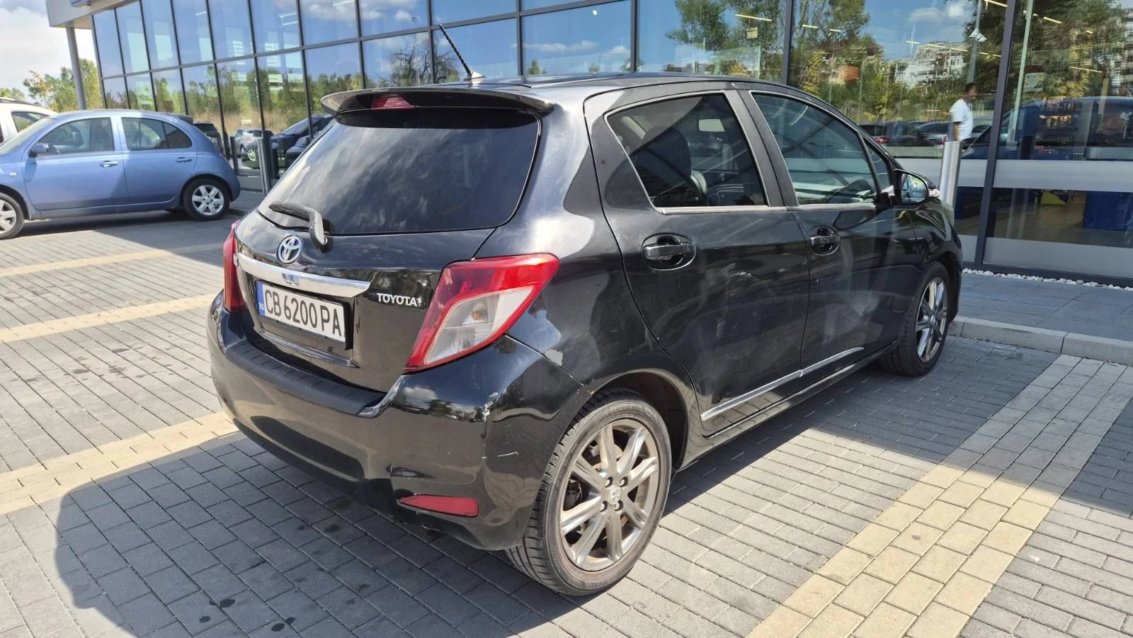 Toyota Yaris 1.5, снимка 4 - Автомобили и джипове - 56172412