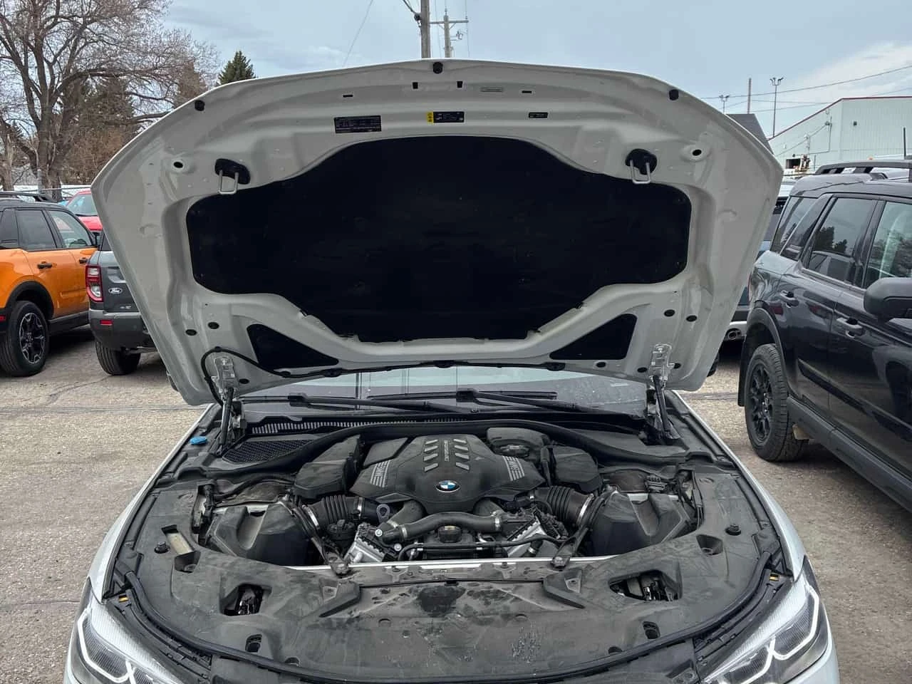 BMW 850 xDrive | CARFAX | ���������� ��� ������������  | Mobile.bg � ����������� 17