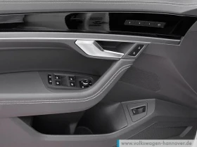 VW Touareg 3.0TDI* 4MOTION* R-LINE* MATRIX* MEMO* ГАРАНЦИЯ, снимка 5