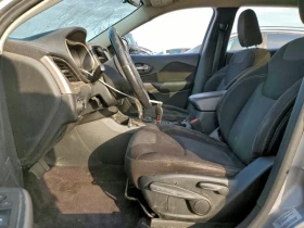 Jeep Cherokee 2.4L 4 Front-wheel Drive - 7900 € / 15451.06 лв. - 22734677 9