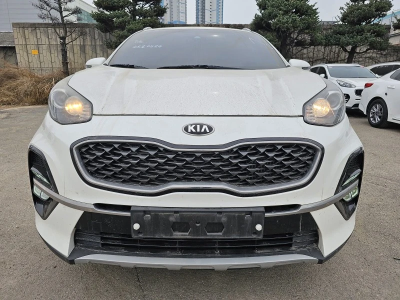 Kia Sportage 1.6, снимка 1 - Автомобили и джипове - 46514149