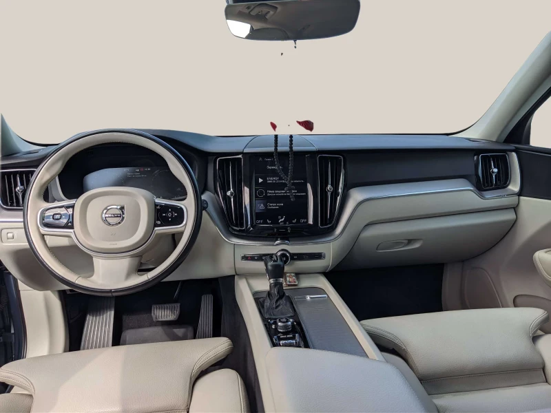 Volvo XC60 2.0D, снимка 8 - Автомобили и джипове - 46862353