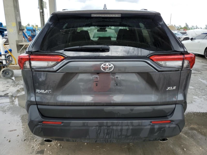 Toyota Rav4 XLE Premium FWD, снимка 6 - Автомобили и джипове - 47599058