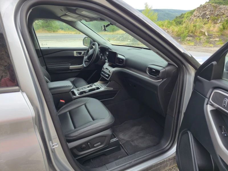 Ford Explorer, снимка 13 - Автомобили и джипове - 49551339