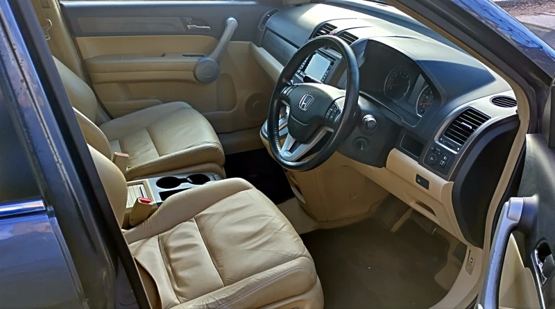 Honda Cr-v 2.0 Бензин, снимка 9 - Автомобили и джипове - 52830572