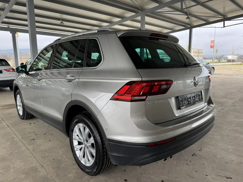 VW Tiguan 2.0TDI* 150ps* 4motion* Distronic* НАВИ* КАМЕРА, снимка 3 - Автомобили и джипове - 53291879