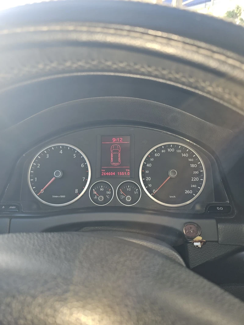 VW Tiguan, снимка 10 - Автомобили и джипове - 53389771