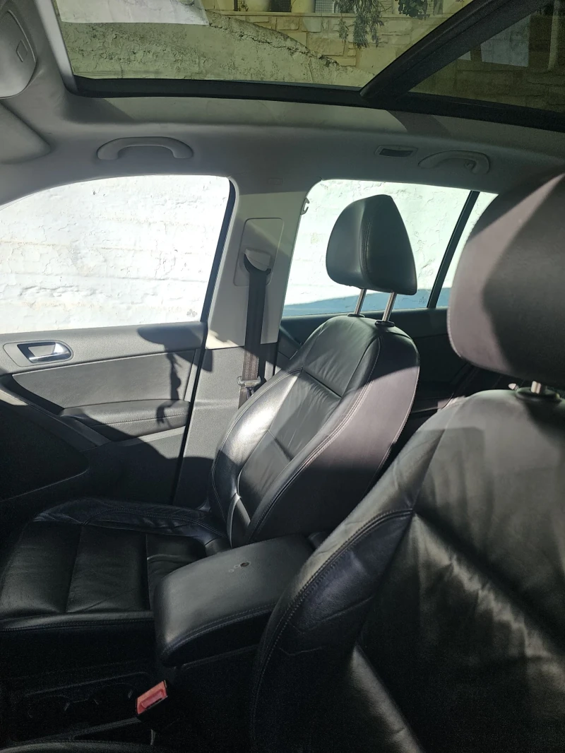 VW Tiguan, снимка 5 - Автомобили и джипове - 53389771