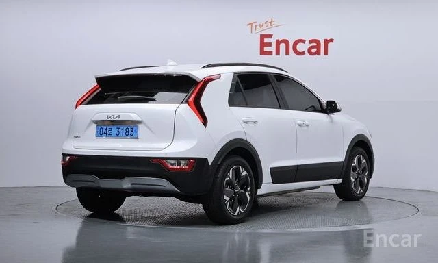 Kia Niro EV Air, снимка 2 - Автомобили и джипове - 54332621