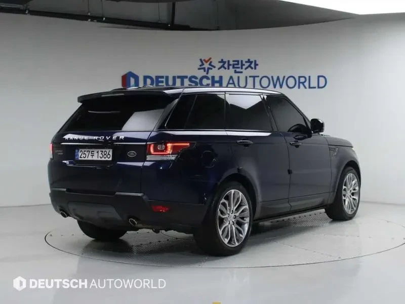 Land Rover Range Rover Sport 3.0, снимка 2 - Автомобили и джипове - 54500081