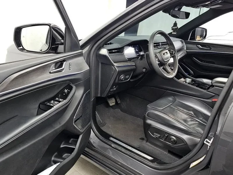 Jeep Grand cherokee 3.6 Overland| 295�.�.| ���.��������� � 3�.�.� | Mobile.bg � ����������� 5