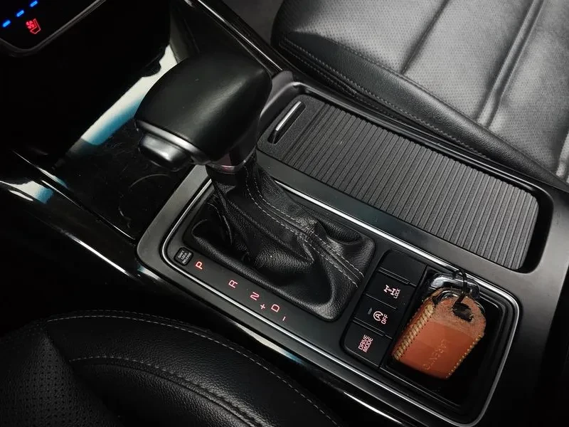 Kia Sorento 2.2 CRDI 4WD - САМО 30% АВАНС, снимка 9 - Автомобили и джипове - 55899859