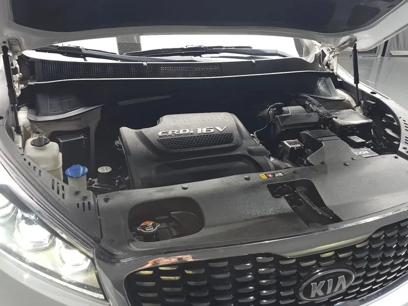 Kia Sorento 2.2 CRDI 4WD - САМО 30% АВАНС, снимка 6 - Автомобили и джипове - 55899859