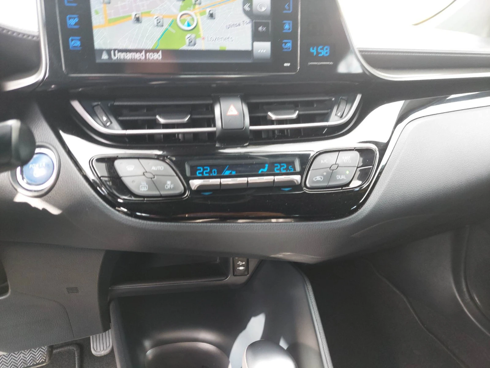 Toyota C-HR 1, 8i HYBRID 29000km!!! | Mobile.bg   11