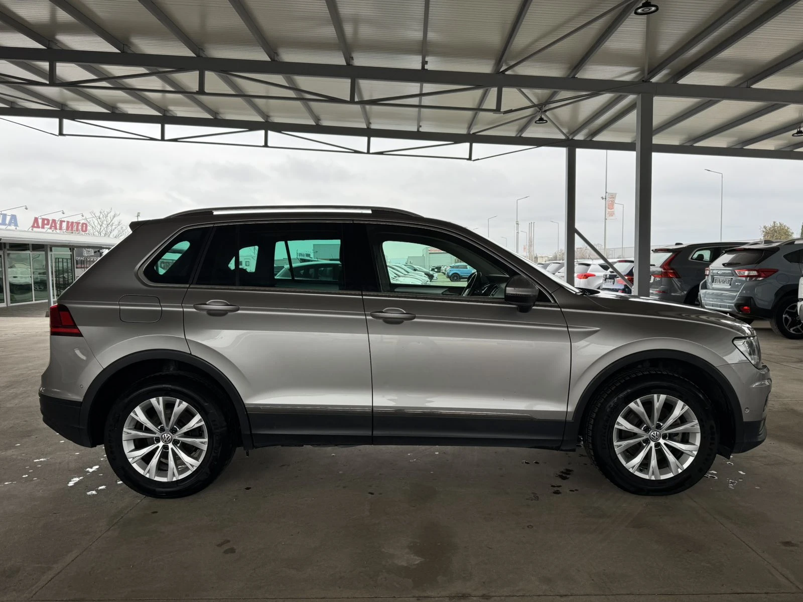 VW Tiguan 2.0TDI* 150ps* 4motion* Distronic* НАВИ* КАМЕРА - изображение 6