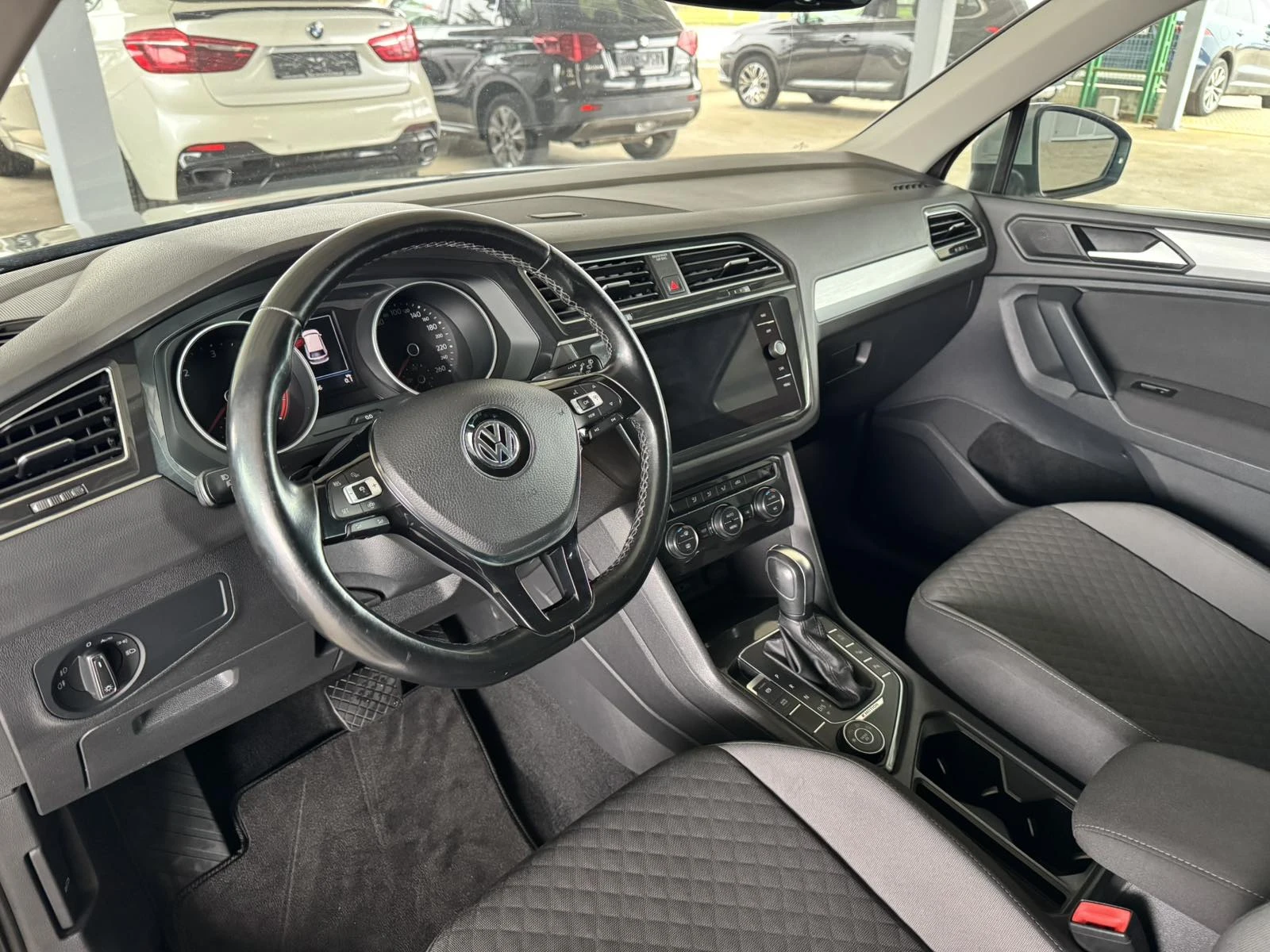 VW Tiguan 2.0TDI* 150ps* 4motion* Distronic* НАВИ* КАМЕРА - изображение 9