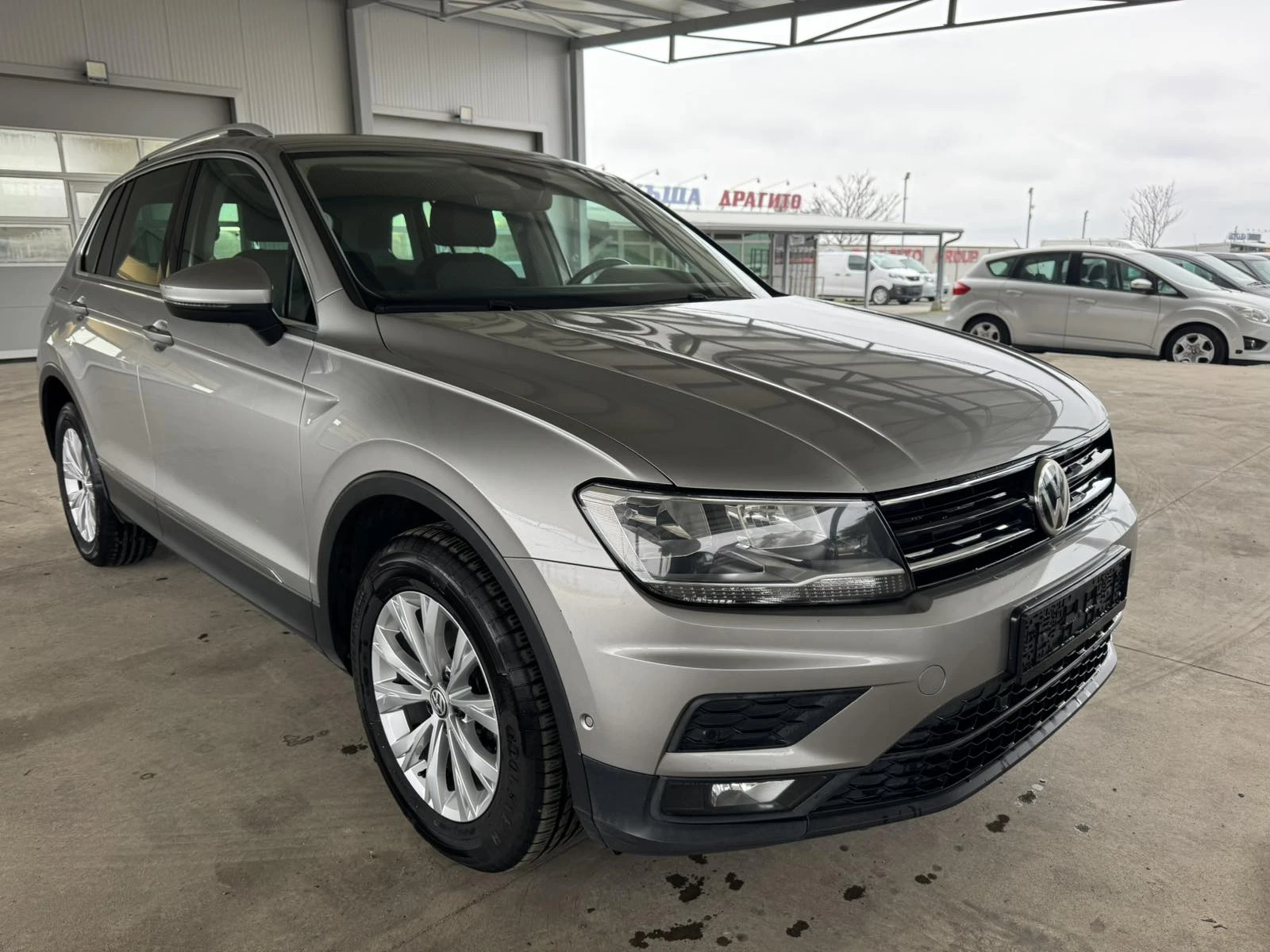 VW Tiguan 2.0TDI* 150ps* 4motion* Distronic* НАВИ* КАМЕРА - изображение 7