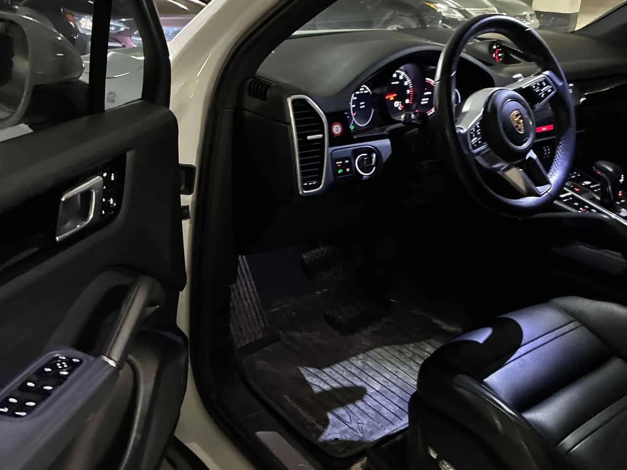 Porsche Cayenne /CARFAX/BOSE/AWD/MATRIX/CAMERA , снимка 5 - Автомобили и джипове - 54127482