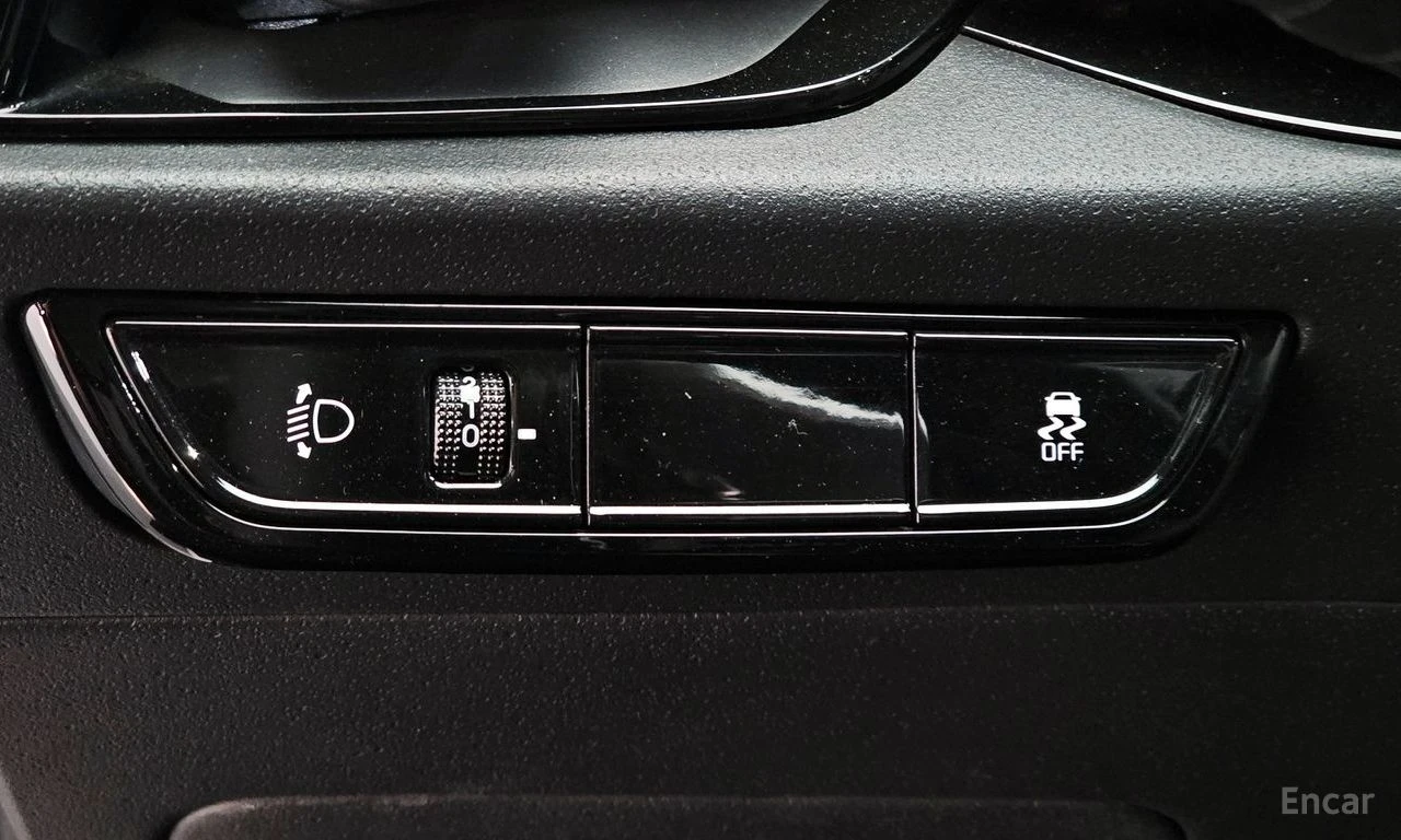 Kia Niro EV Air, снимка 13 - Автомобили и джипове - 54332621