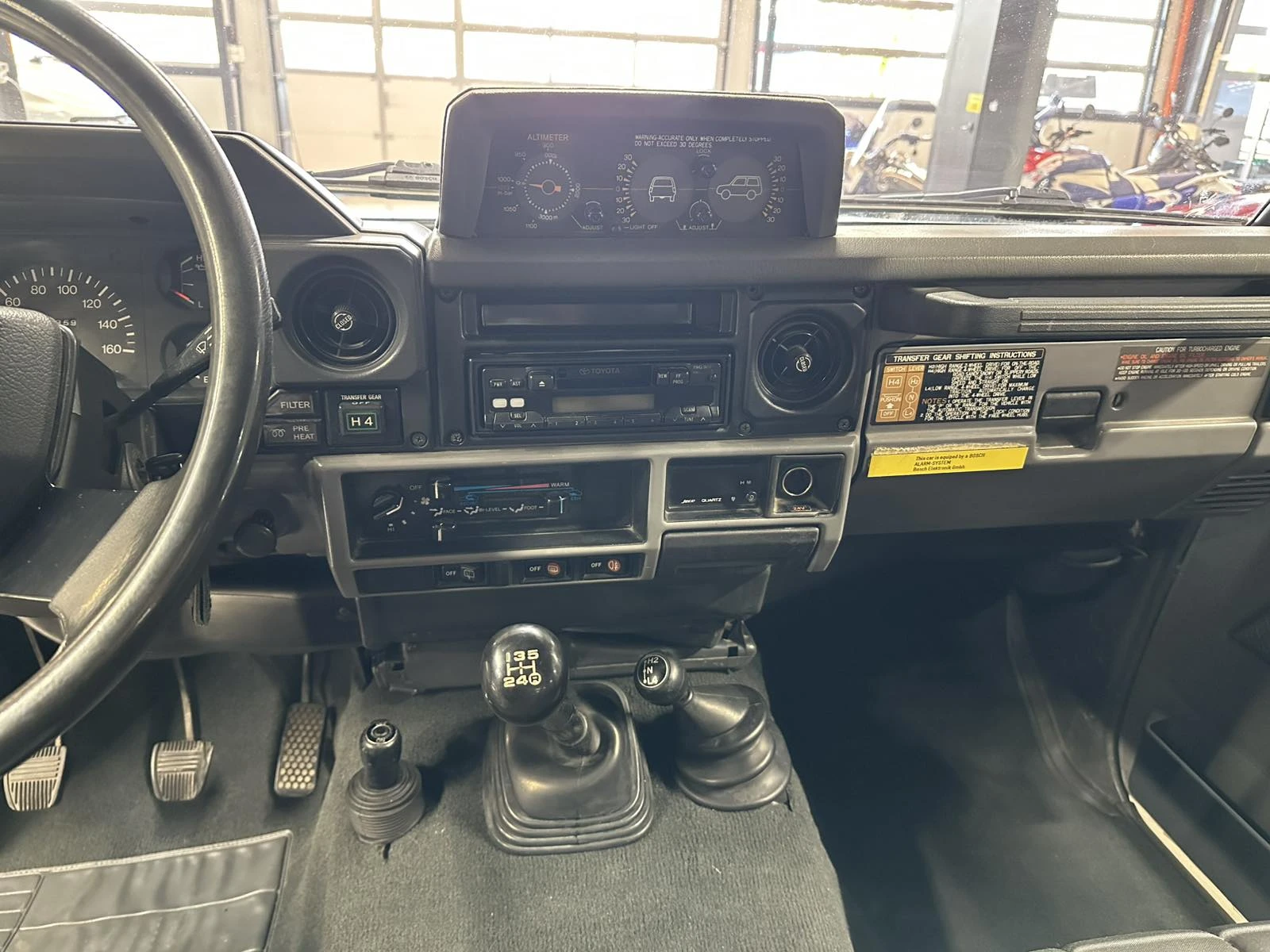 Toyota Land cruiser BJ71, снимка 13 - Автомобили и джипове - 54590033