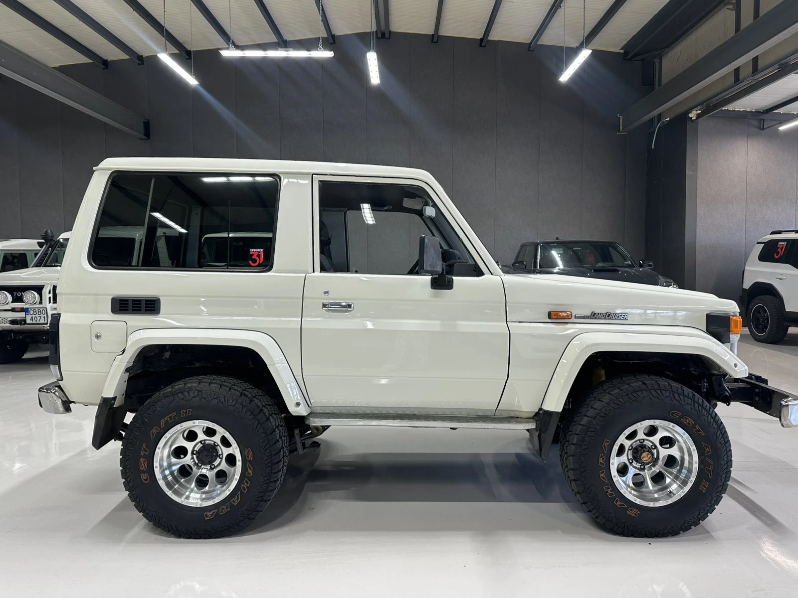 Toyota Land cruiser BJ71, снимка 9 - Автомобили и джипове - 54590033