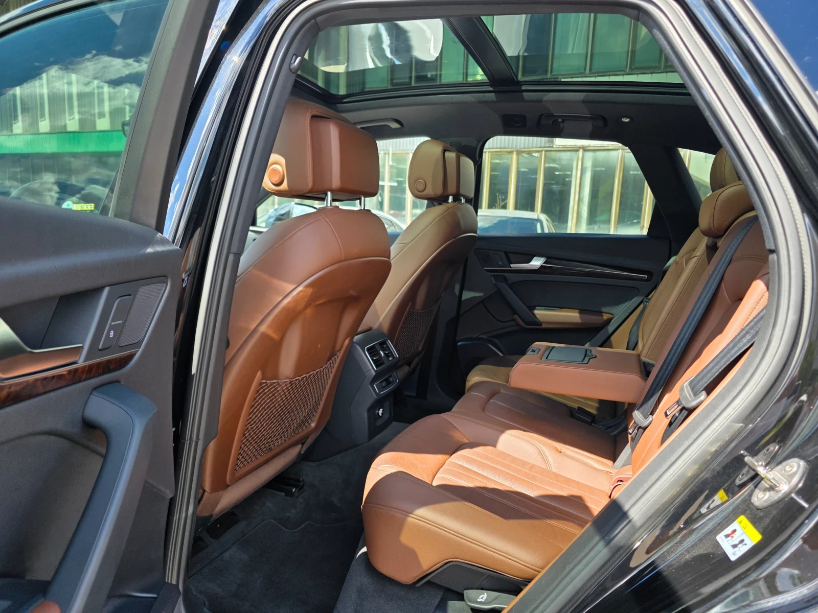 Audi Q5 2.0 T quattro , снимка 11 - Автомобили и джипове - 54775132