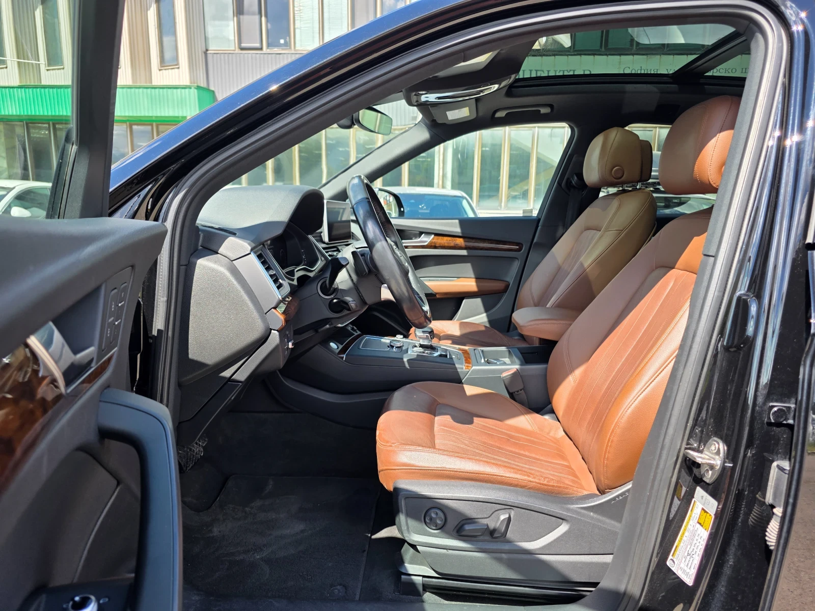 Audi Q5 2.0 T quattro , снимка 10 - Автомобили и джипове - 54775132