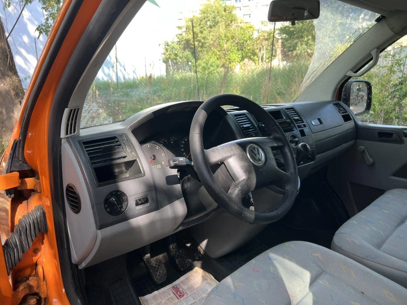 VW Transporter T5 - 1.9TDi, снимка 9 - Бусове и автобуси - 47136963