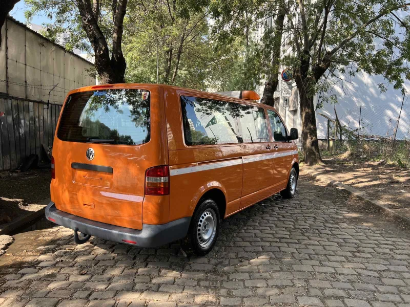 VW Transporter T5 - 1.9TDi, снимка 3 - Бусове и автобуси - 47136963