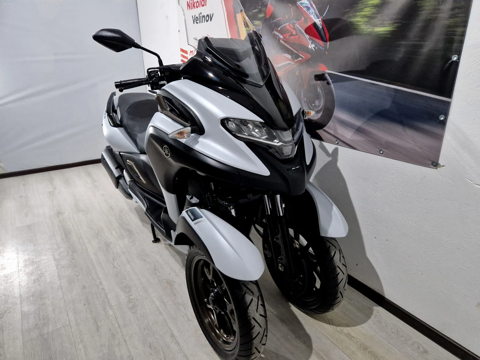 Yamaha Tricity 300ie, Led, 2022г.Keyless , снимка 12 - Мотоциклети и мототехника - 55599425