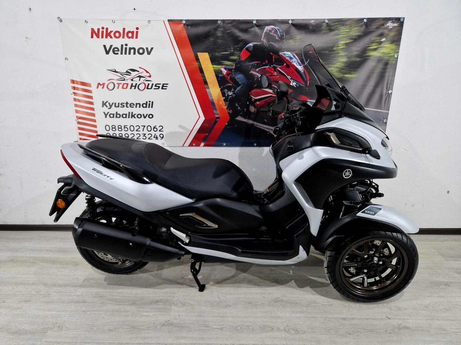 Yamaha Tricity 300ie, Led, 2022г.Keyless , снимка 8 - Мотоциклети и мототехника - 55599425