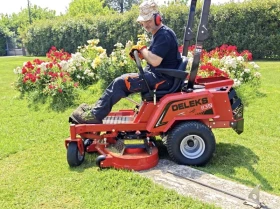 Сенокосачка Друга марка Хидростатична косачка с нулев радиус марка Deleks , снимка 9