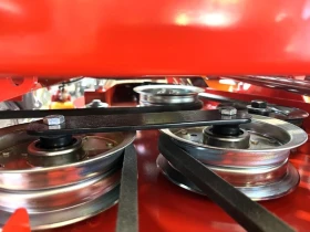 Сенокосачка Друга марка Хидростатична косачка с нулев радиус марка Deleks , снимка 6