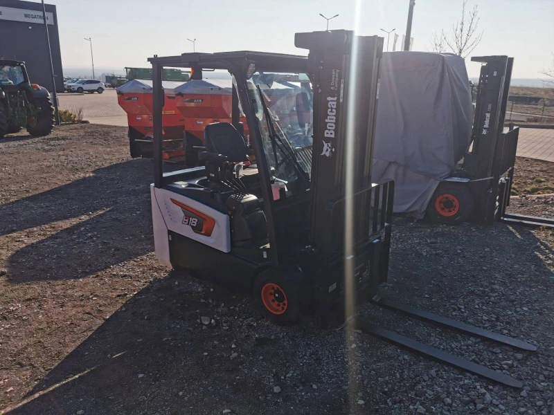 Електрокар Bobcat B18T-7, снимка 6 - Индустриална техника - 49920231