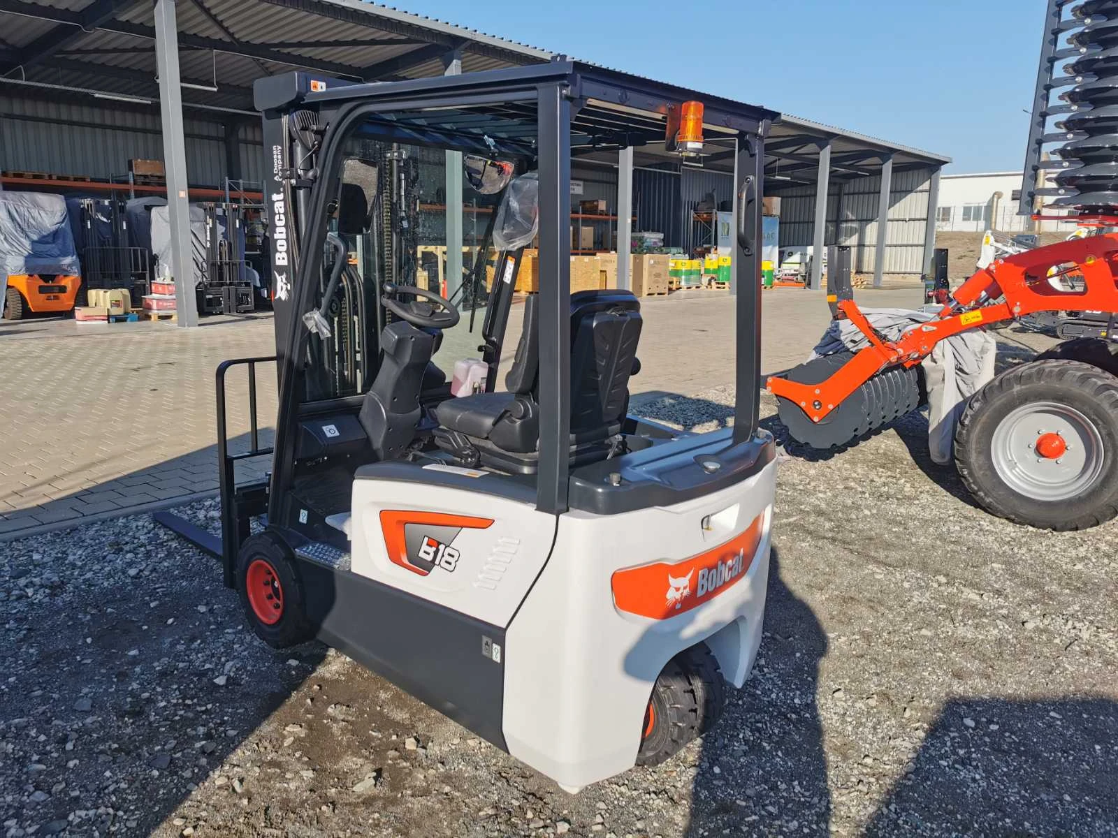 ���������� Bobcat B18T-7 | Mobile.bg � ����������� 5