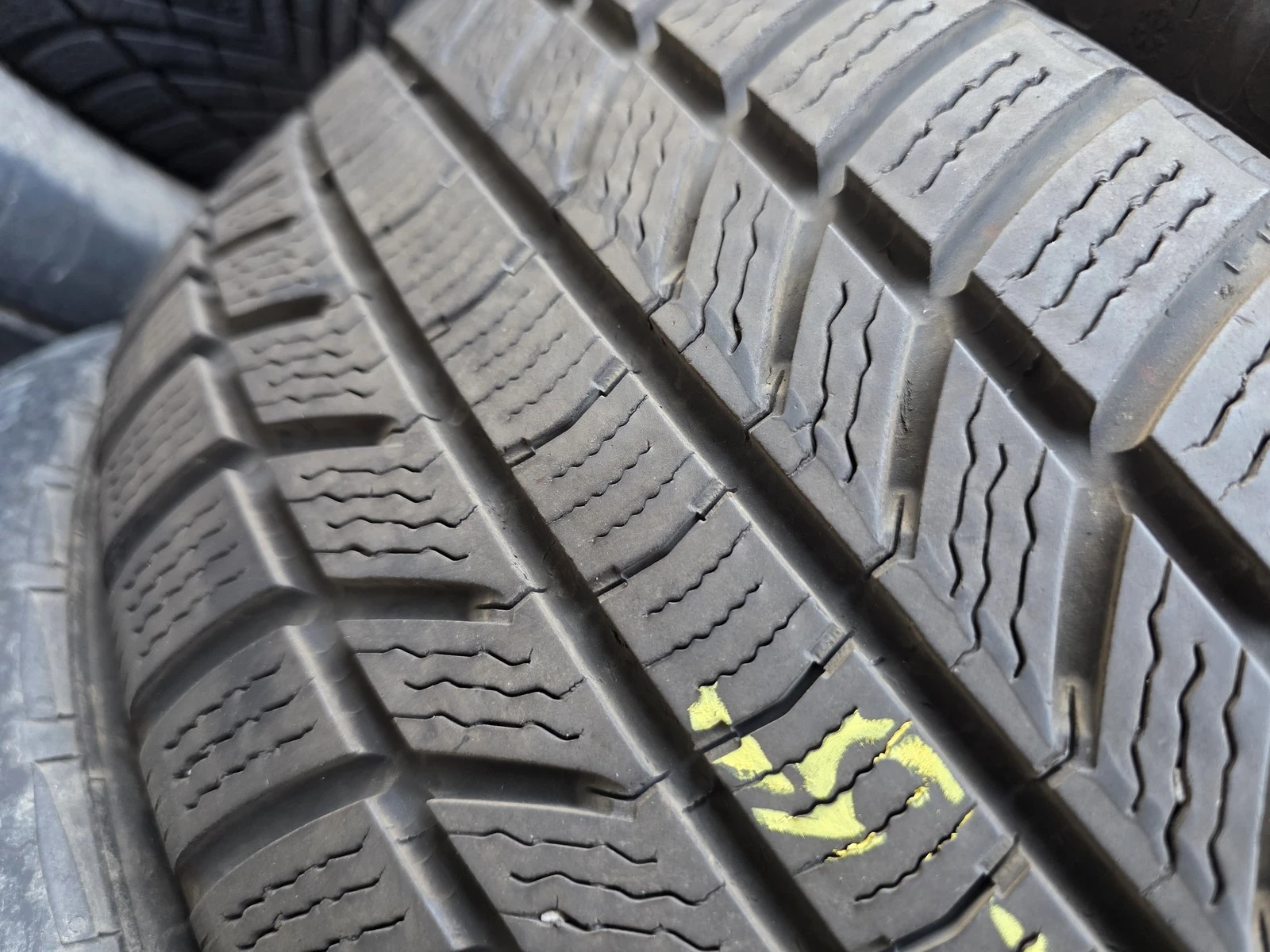 ���� 215/55R17 | Mobile.bg � ����������� 9