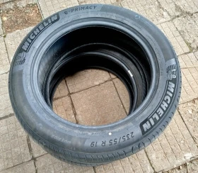 Гуми Летни 235/55R19, снимка 4 - Гуми и джанти - 45596236